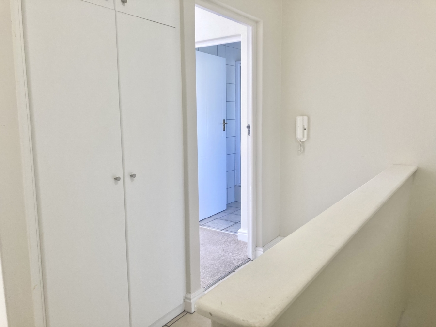 To Let 3 Bedroom Property for Rent in Kronenzicht Western Cape